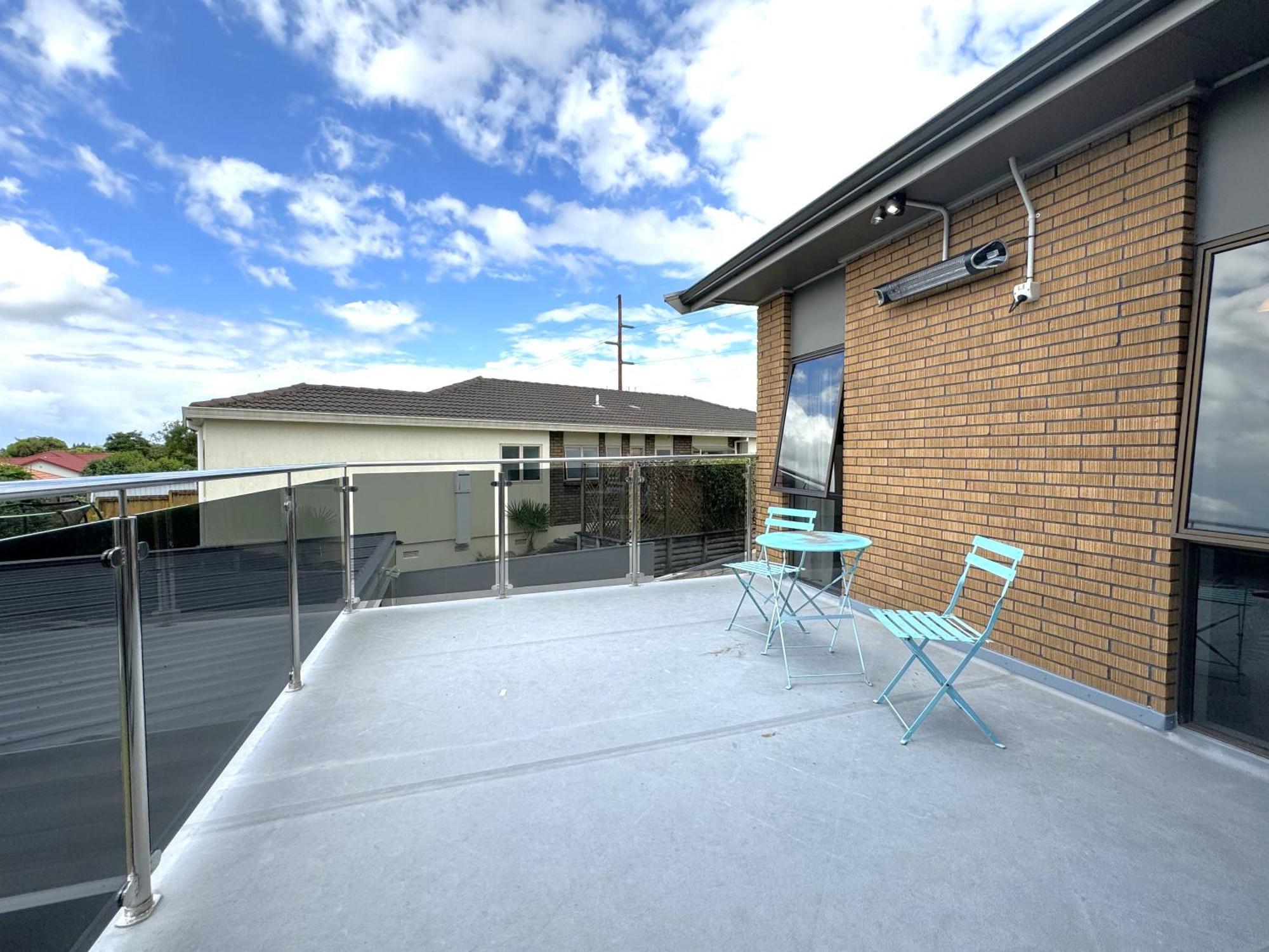 Spacious Retreat With Mountain View 로토루아 외부 사진